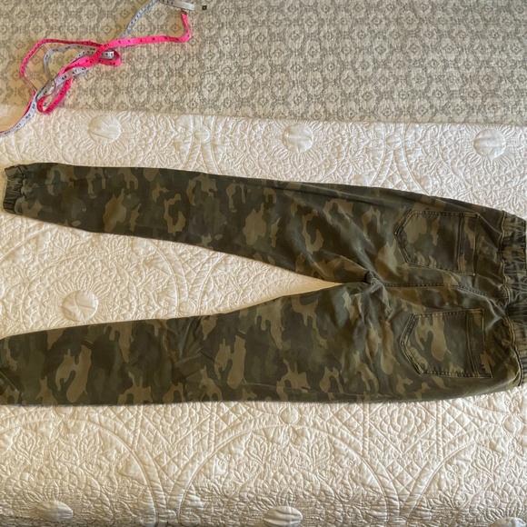 American Eagle Outfitters Jogger Jeans Womens 2 Green Brown Camo - Picture 9 of 11